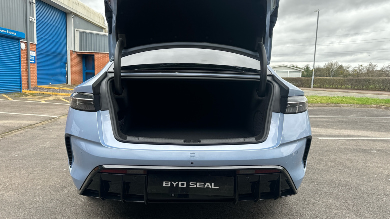 BYD Seal 230kW Design 83kWh 4dr Auto Electric Saloon